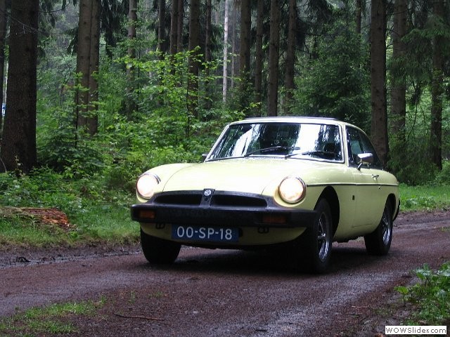 MGB-GT Jg. 75 von de Vries